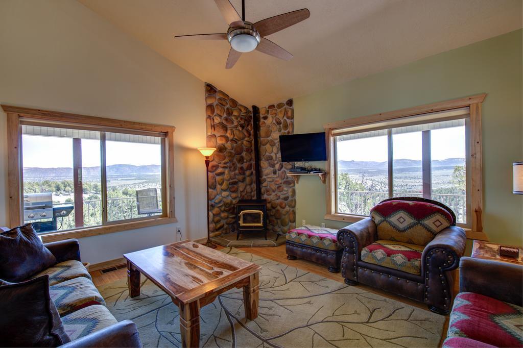 Ridgetop Hideaway Hatch Exterior photo